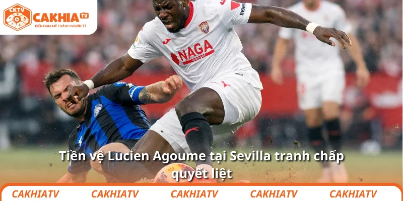 Man Utd săn người từ Sevilla: Tái thiết hay liều? 3 Tiền vệ Lucien Agoume tại Sevilla tranh chấp quyết liệt